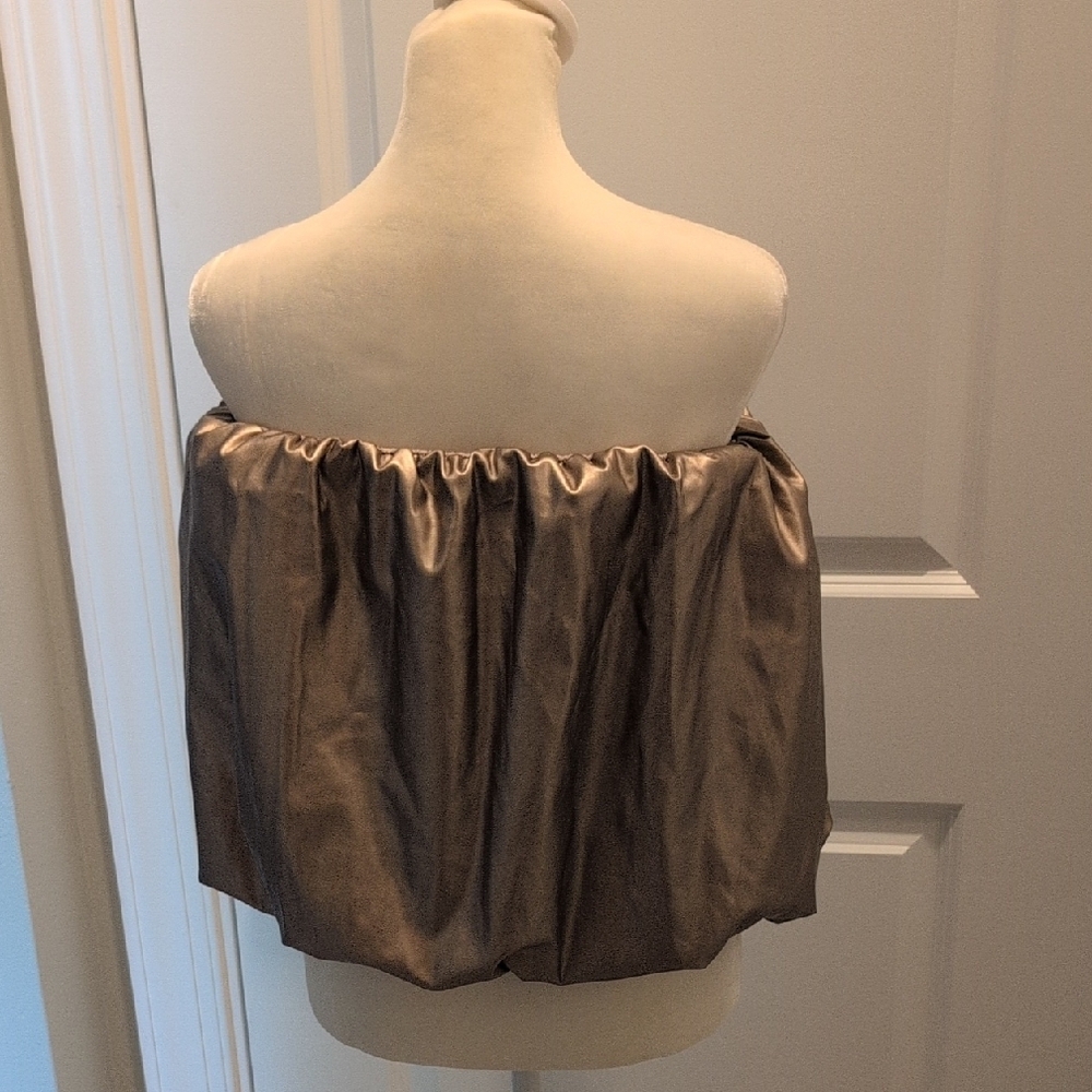 Metallic Off-Shoulder Top - Picture 4 of 13